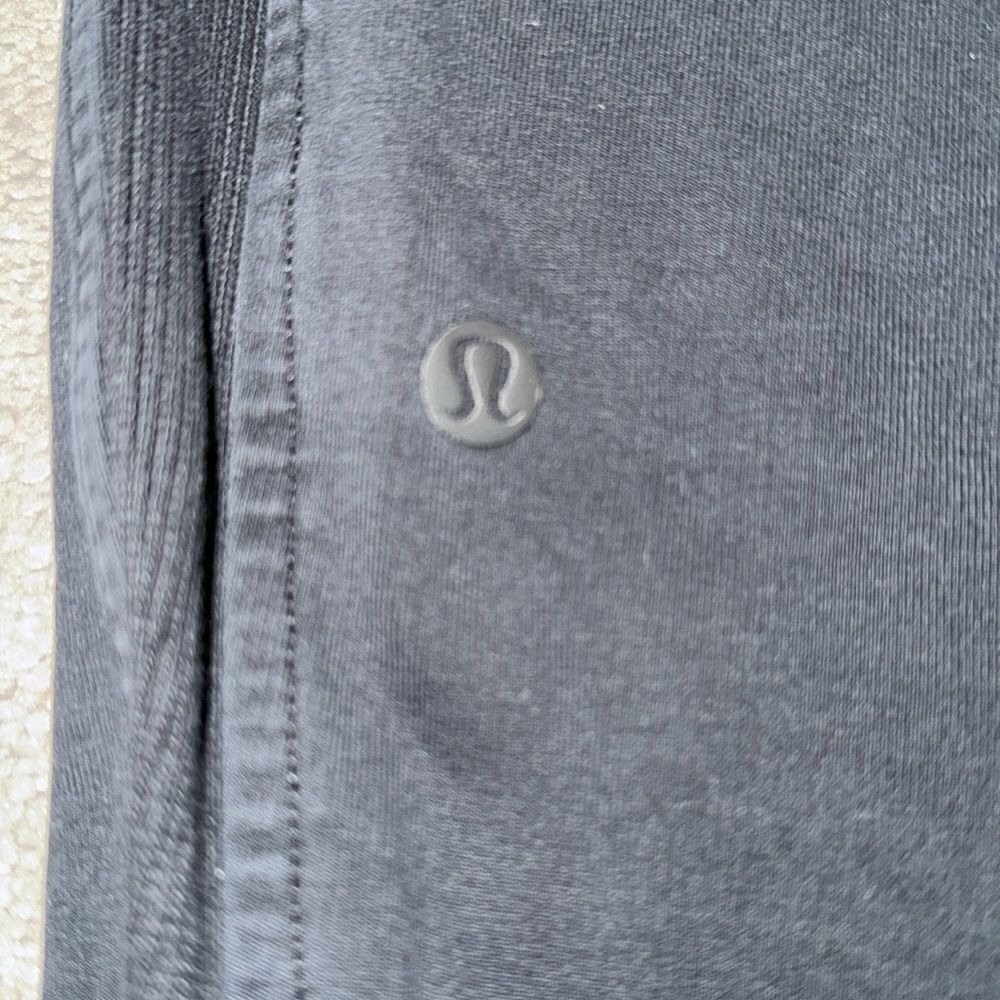 Lululemon Women’s Black Mid Rise Joggers - Picture 6 of 7
